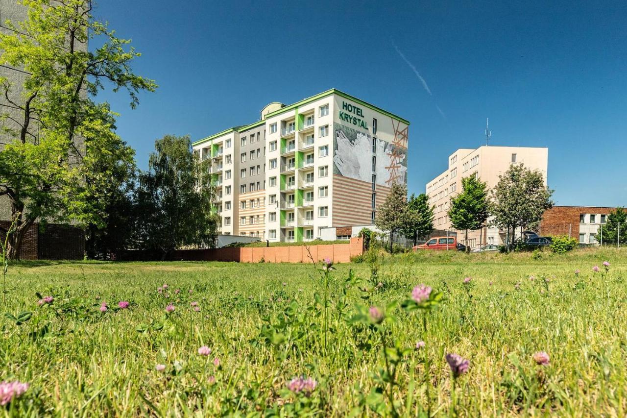Hotel Krystal Годонін Екстер'єр фото